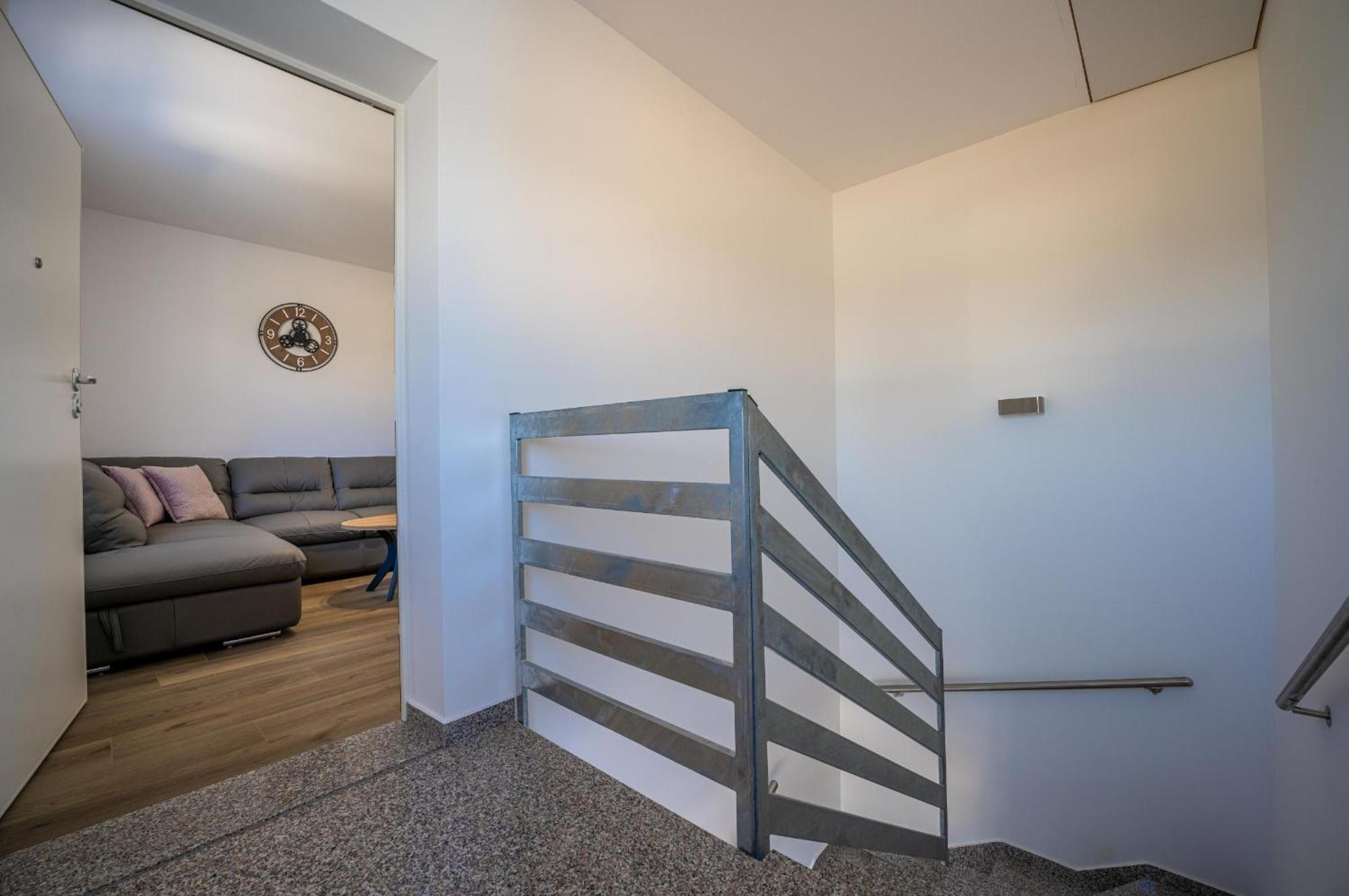 Villa Ema And Ana Pula Bagian luar foto